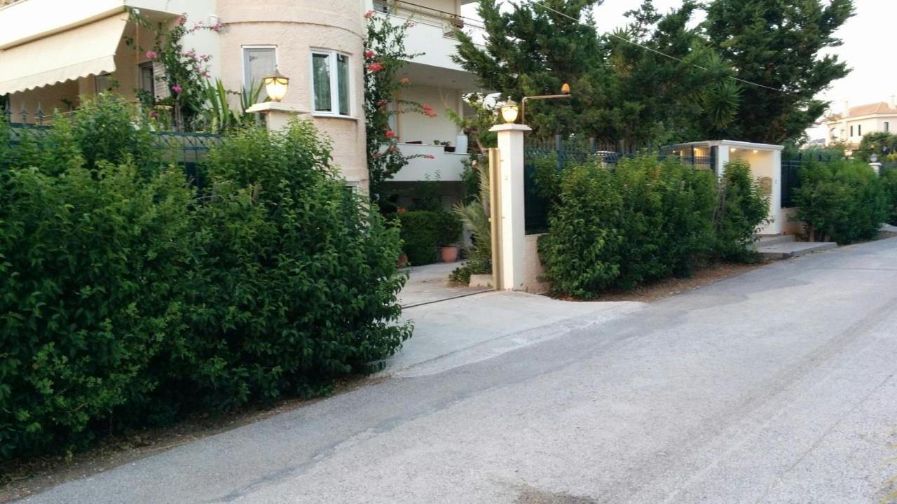 Lovely 2-Bedroom Apartment At Greek Riviera วารี ภายนอก รูปภาพ